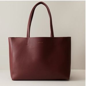 LOVE AND LORE HEATHER EAST-WEST TOTE AUBURN